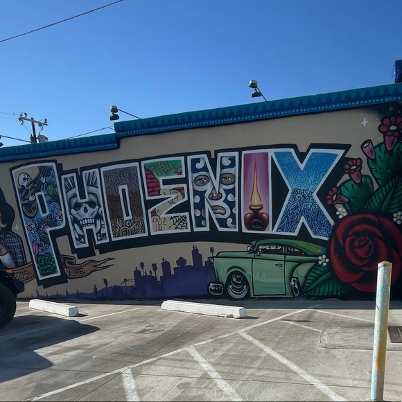 Meet your Posher, Shaleigh - Picture 3 of 3